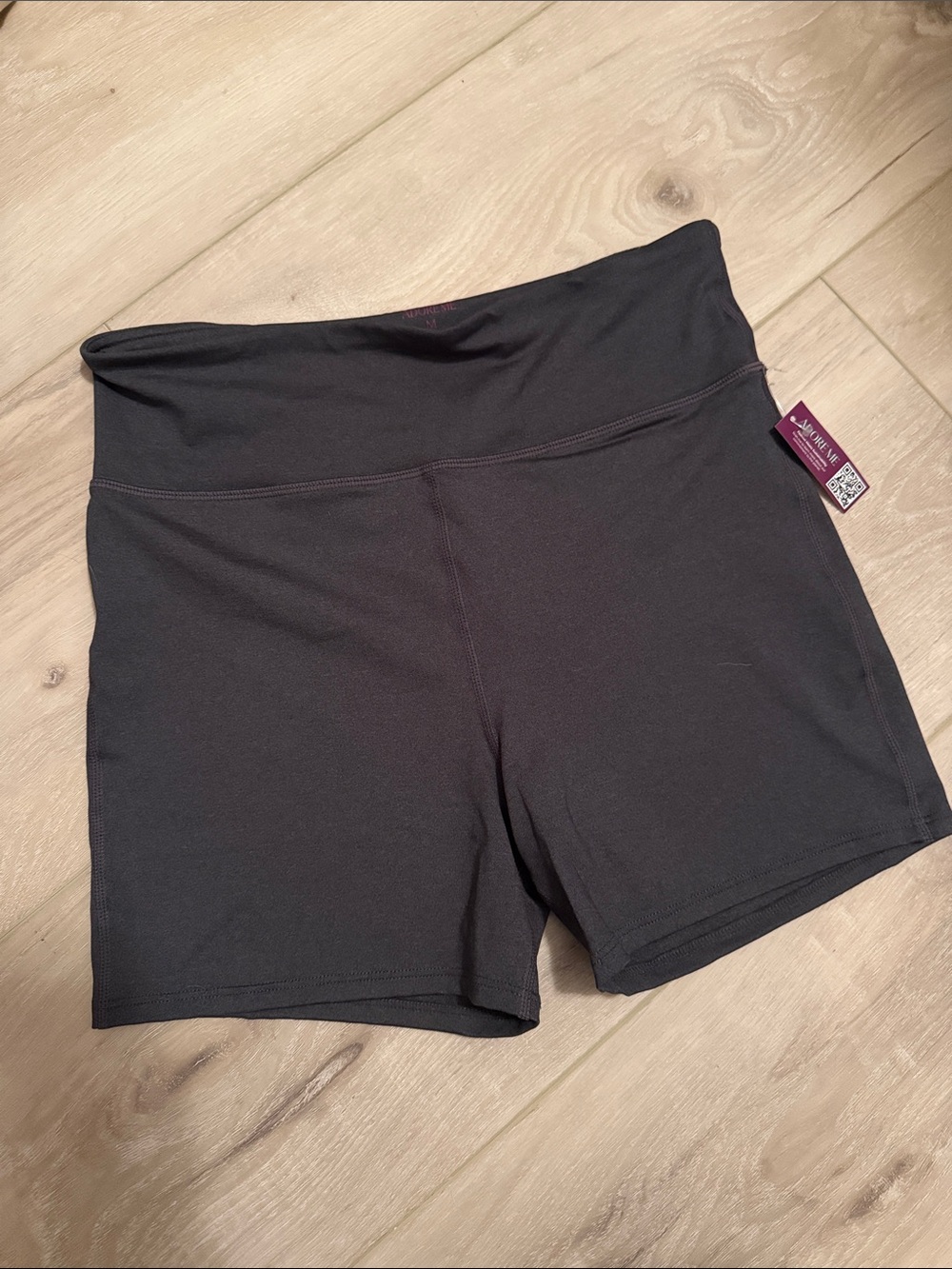 NWT Women's Black High-Waist Active Shorts (M)